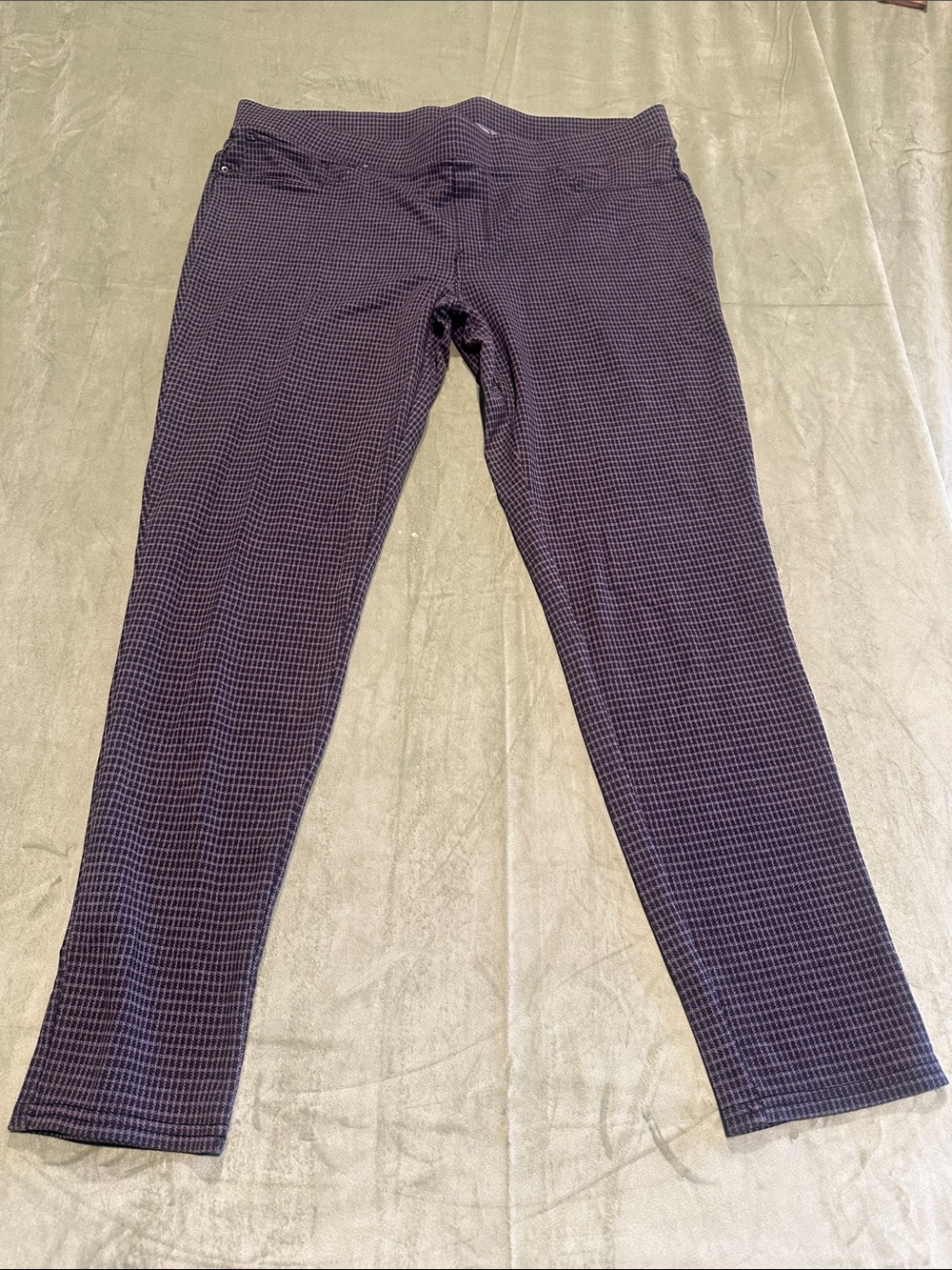 #976 Seven7 Navy Small-Check Skinny Pants
